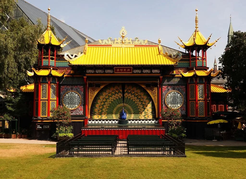 9 Essential Tips for Tivoli Gardens Opening Hours