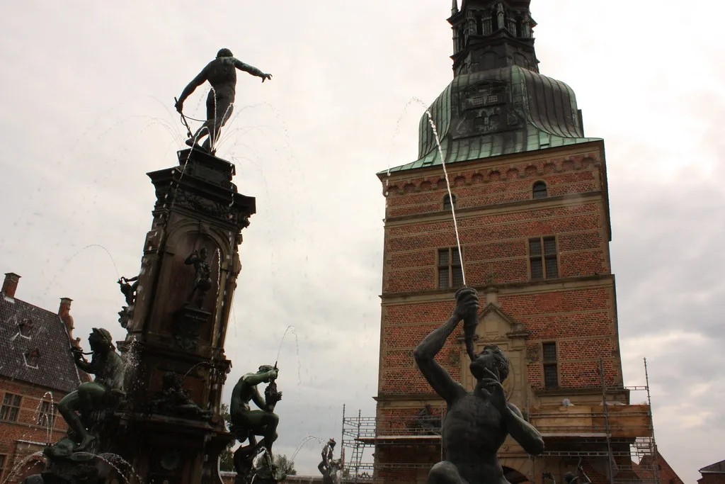 Frederiksborg Slot: Renaissance Grandeur in Copenhagen, Denmark